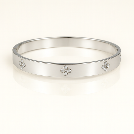 “Petite Clover” Bangle